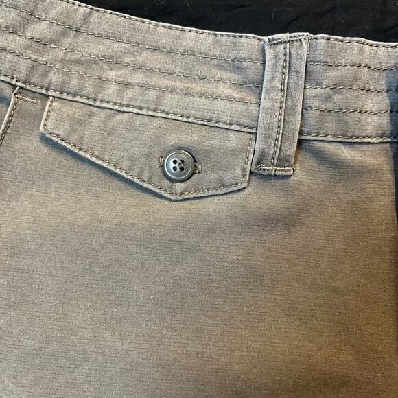 Volcom Men’s 28 casual shorts - Picture 2 of 4